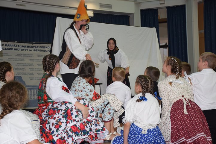 Mesemondó verseny a Pro Cultura Subcarpathica szervezésében. Fotó: Kárpátinfo/Kovács Erzsébet