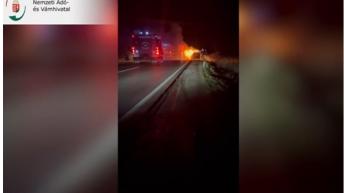 Cigarettacsempész autója gyulladt ki a 4-es főúton Magyarországon
