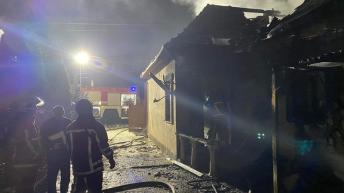 Leégett egy családi ház Mezőváriban